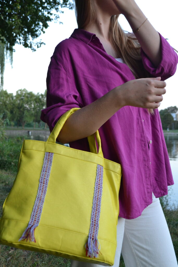 Bag with woven inserts