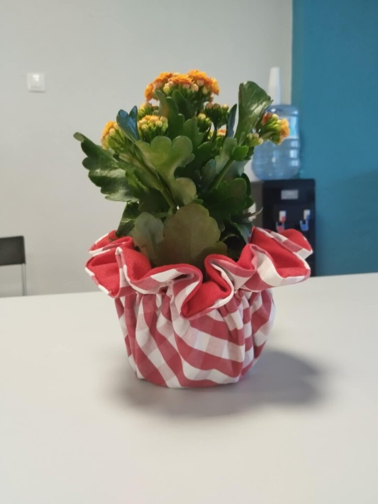 Flower pot